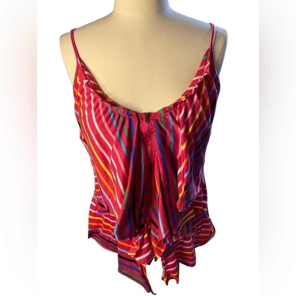 Bongo Layered Ruffled Front Top Size L